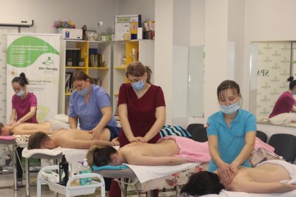 Dezvăluie Secretele Masajului Terapeutic cu Cursul Exclusiv de la Spa Therapy!