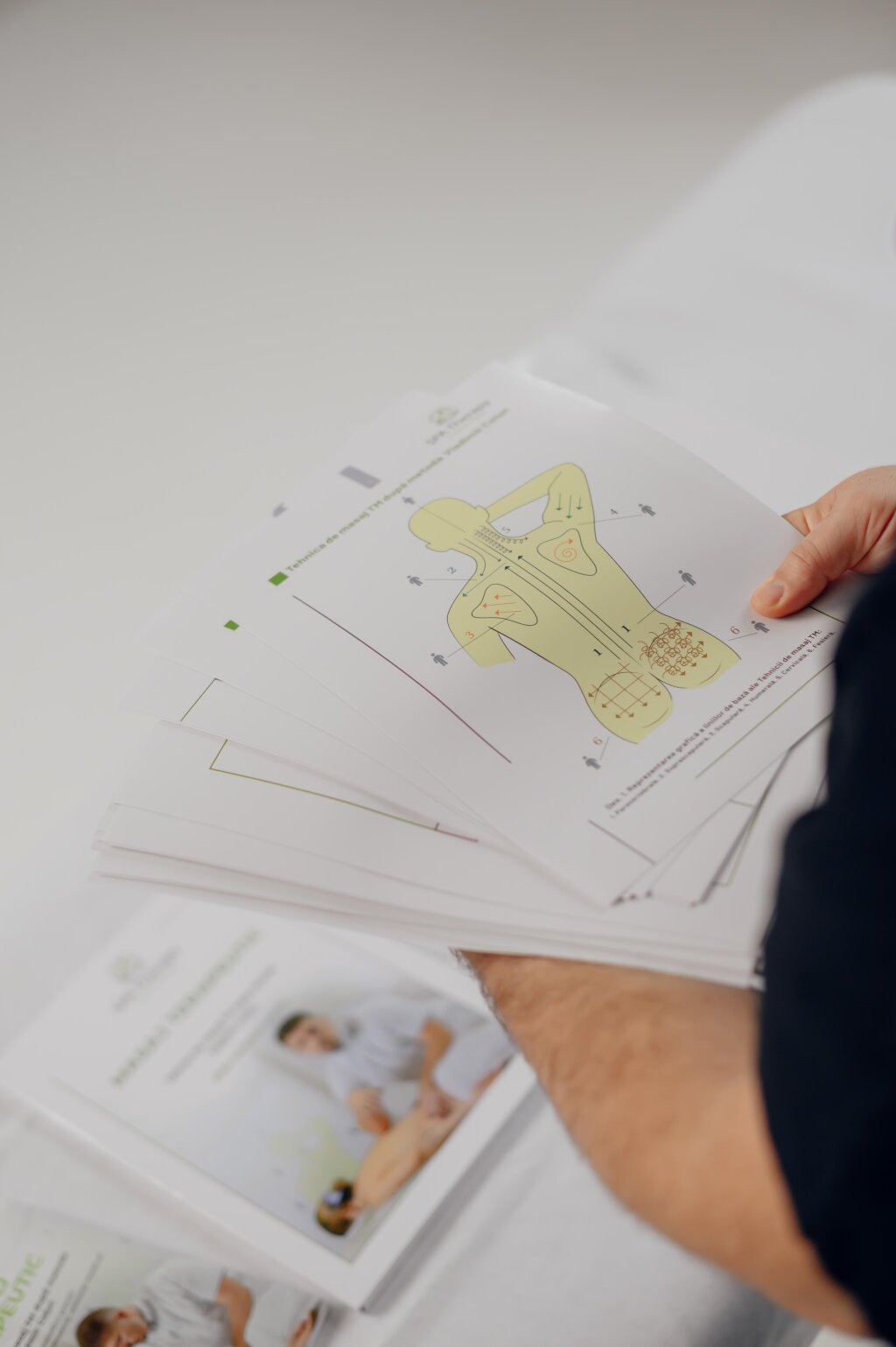 Set Carte Masaj Terapeutic TM - imaginea 2