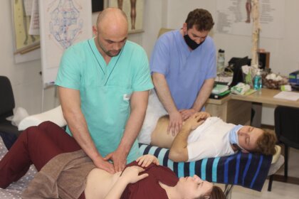 Descoperă Arta Masajului Visceral cu Cursul Nostru Exclusiv la Spa Therapy!